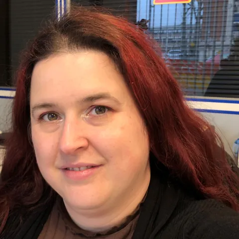 Marie-Laure, formateur·rice à l'Auto École OSR